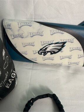 FOCO Philadelphia Eagles Wallet Wristlet